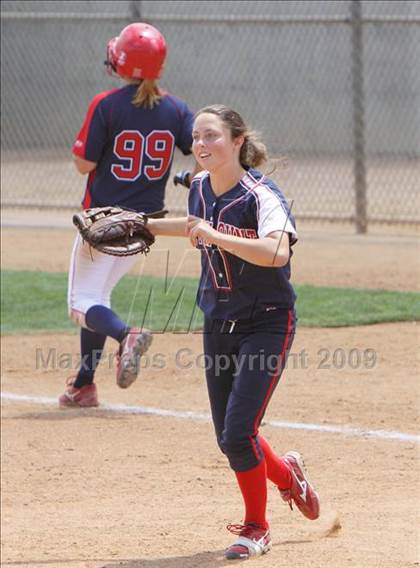 Thumbnail 3 in Marymount vs. La Salle (CIF SS DVI Final) photogallery.