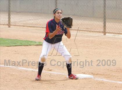 Thumbnail 2 in Marymount vs. La Salle (CIF SS DVI Final) photogallery.