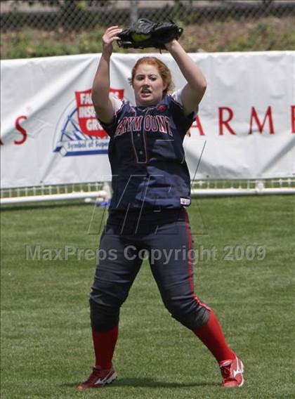 Thumbnail 3 in Marymount vs. La Salle (CIF SS DVI Final) photogallery.