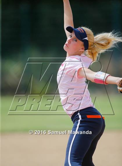 Thumbnail 3 in Chaminade vs  Notre Dame (SO) photogallery.