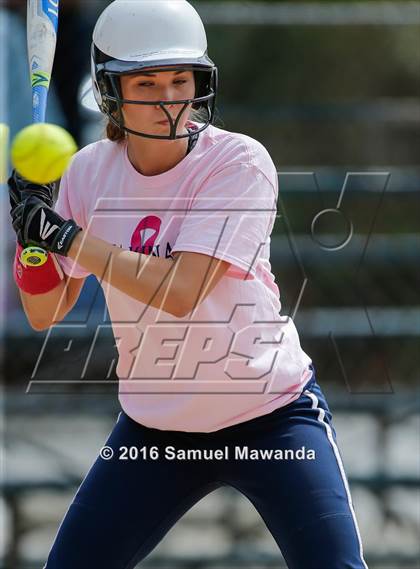 Thumbnail 3 in Chaminade vs  Notre Dame (SO) photogallery.