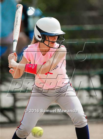 Thumbnail 2 in Chaminade vs  Notre Dame (SO) photogallery.