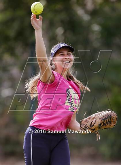 Thumbnail 2 in Chaminade vs  Notre Dame (SO) photogallery.