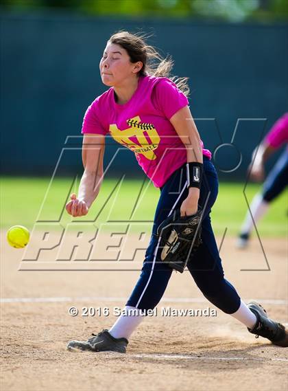 Thumbnail 3 in Chaminade vs  Notre Dame (SO) photogallery.