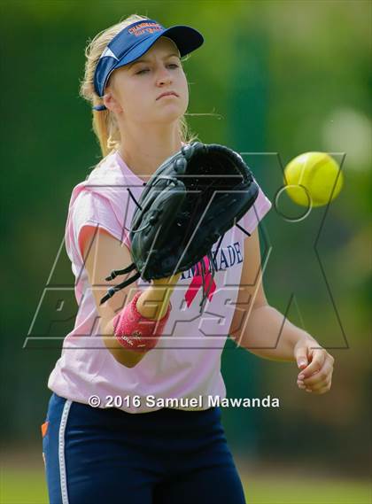 Thumbnail 2 in Chaminade vs  Notre Dame (SO) photogallery.
