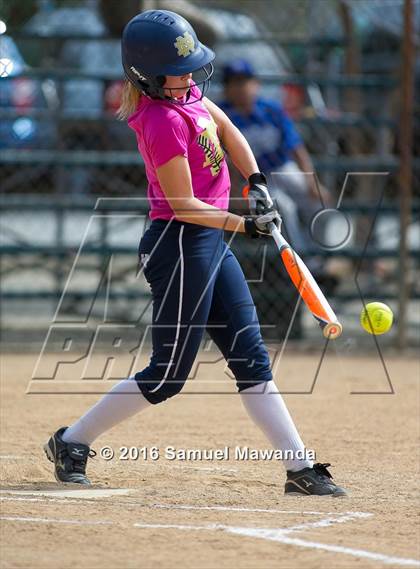 Thumbnail 3 in Chaminade vs  Notre Dame (SO) photogallery.