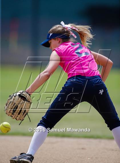 Thumbnail 2 in Chaminade vs  Notre Dame (SO) photogallery.