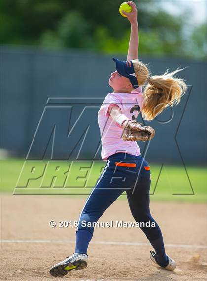 Thumbnail 3 in Chaminade vs  Notre Dame (SO) photogallery.