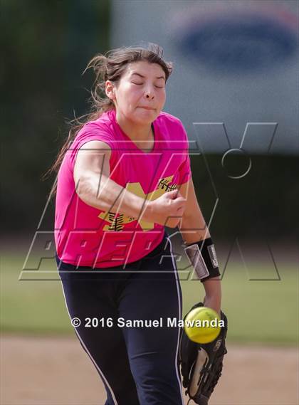 Thumbnail 2 in Chaminade vs  Notre Dame (SO) photogallery.