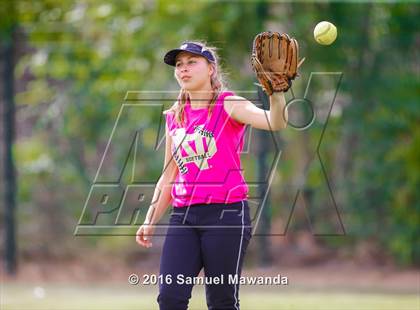 Thumbnail 2 in Chaminade vs  Notre Dame (SO) photogallery.