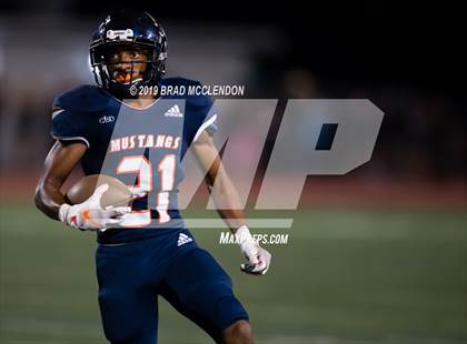 Thumbnail 1 in Naaman Forest vs Sachse photogallery.