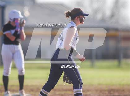 Thumbnail 2 in Lindsay @ Perrin-Whitt photogallery.