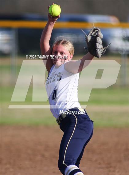 Thumbnail 1 in Lindsay @ Perrin-Whitt photogallery.