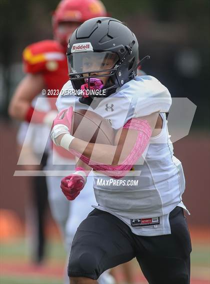 Thumbnail 3 in St. Anthony's @ Chaminade photogallery.