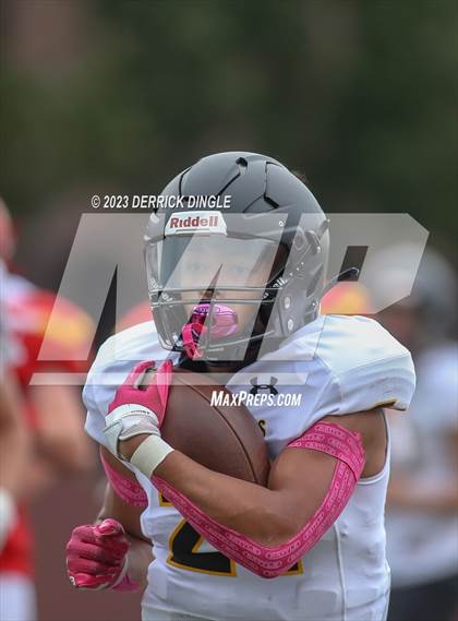 Thumbnail 3 in St. Anthony's @ Chaminade photogallery.