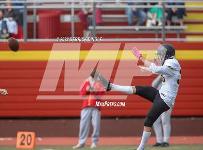 Thumbnail 3 in St. Anthony's @ Chaminade photogallery.