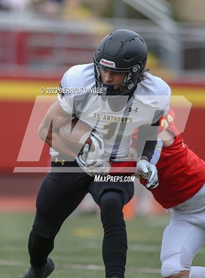 Thumbnail 3 in St. Anthony's @ Chaminade photogallery.