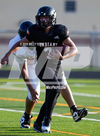 Thumbnail 2 in Grand Saline vs Palmer photogallery.