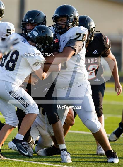 Thumbnail 3 in Grand Saline vs Palmer photogallery.