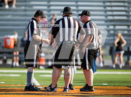 Thumbnail 3 in Grand Saline vs Palmer photogallery.