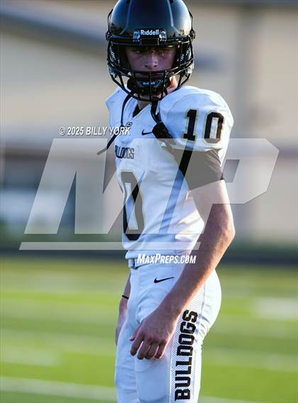 Thumbnail 2 in Grand Saline vs Palmer photogallery.