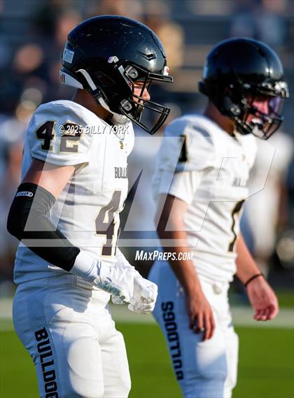 Thumbnail 3 in Grand Saline vs Palmer photogallery.