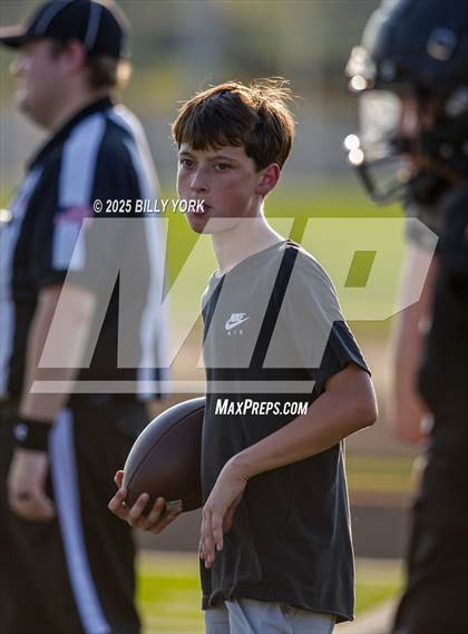 Thumbnail 2 in Grand Saline vs Palmer photogallery.
