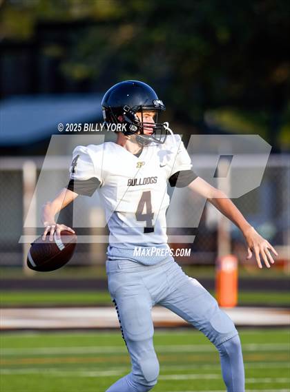 Thumbnail 3 in Grand Saline vs Palmer photogallery.