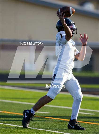 Thumbnail 2 in Grand Saline vs Palmer photogallery.
