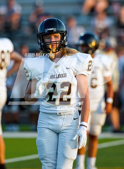 Thumbnail 3 in Grand Saline vs Palmer photogallery.