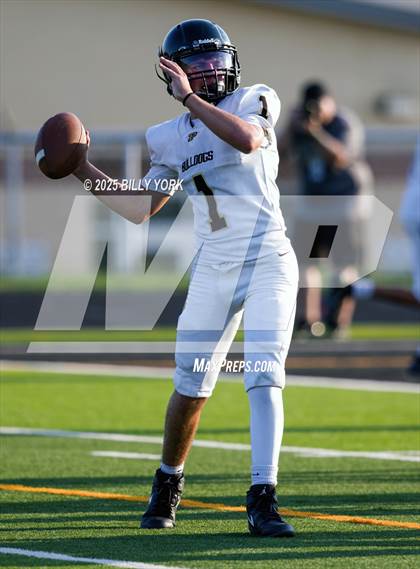 Thumbnail 2 in Grand Saline vs Palmer photogallery.