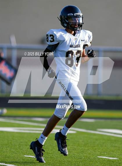 Thumbnail 1 in Grand Saline vs Palmer photogallery.