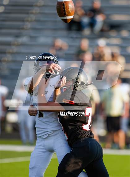 Thumbnail 2 in Grand Saline vs Palmer photogallery.