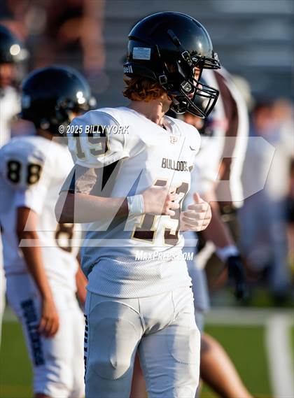Thumbnail 3 in Grand Saline vs Palmer photogallery.