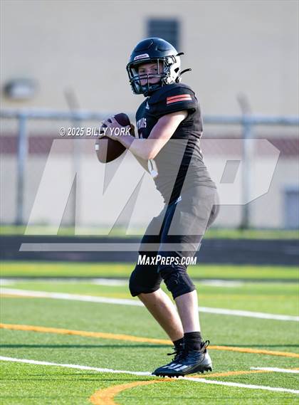 Thumbnail 3 in Grand Saline vs Palmer photogallery.