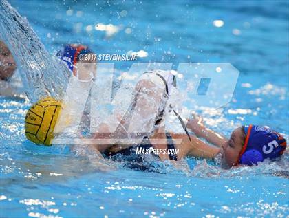 Thumbnail 3 in Clairemont vs. Helix (CIF SDS Division 1 Final) photogallery.