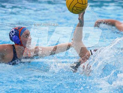 Thumbnail 2 in Clairemont vs. Helix (CIF SDS Division 1 Final) photogallery.