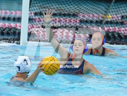 Thumbnail 3 in Clairemont vs. Helix (CIF SDS Division 1 Final) photogallery.