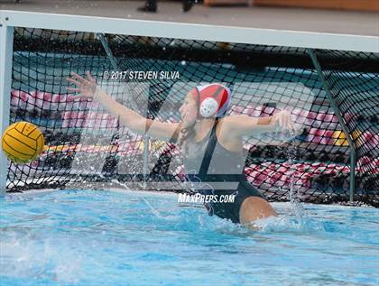 Thumbnail 3 in Clairemont vs. Helix (CIF SDS Division 1 Final) photogallery.