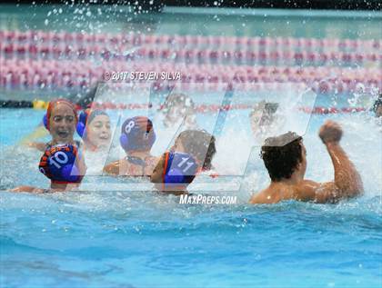 Thumbnail 2 in Clairemont vs. Helix (CIF SDS Division 1 Final) photogallery.
