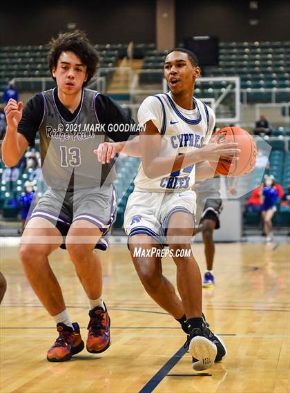 Thumbnail 1 in Cypress Creek vs Ridge Point (UIL 6A Regional Quarterfinal Playoff) photogallery.