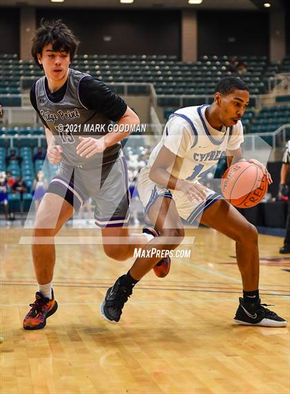 Thumbnail 3 in Cypress Creek vs Ridge Point (UIL 6A Regional Quarterfinal Playoff) photogallery.
