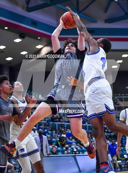 Thumbnail 1 in Cypress Creek vs Ridge Point (UIL 6A Regional Quarterfinal Playoff) photogallery.