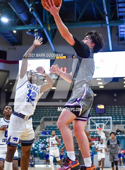 Thumbnail 1 in Cypress Creek vs Ridge Point (UIL 6A Regional Quarterfinal Playoff) photogallery.