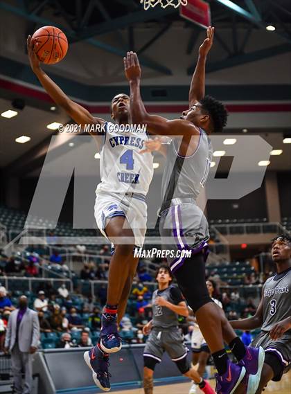 Thumbnail 2 in Cypress Creek vs Ridge Point (UIL 6A Regional Quarterfinal Playoff) photogallery.