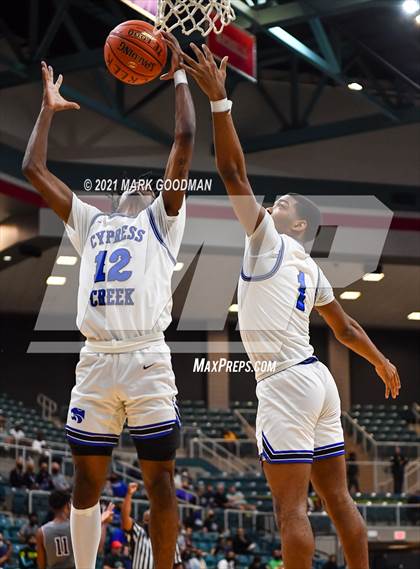 Thumbnail 1 in Cypress Creek vs Ridge Point (UIL 6A Regional Quarterfinal Playoff) photogallery.