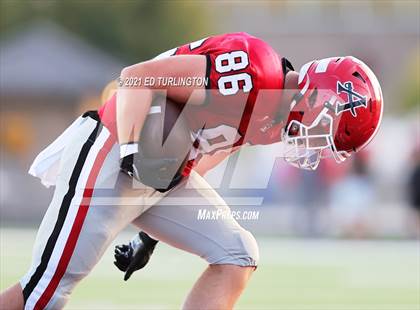 Thumbnail 2 in Kell @ Allatoona photogallery.