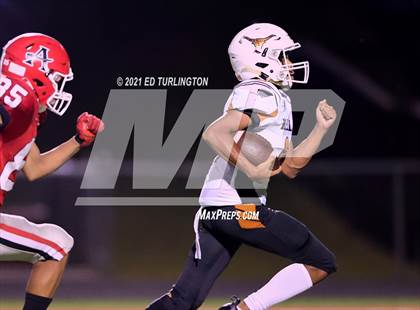 Thumbnail 1 in Kell @ Allatoona photogallery.