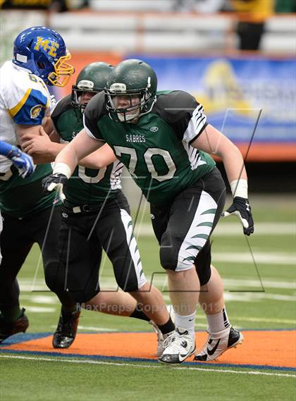 Thumbnail 1 in Schalmont vs. Maine-Endwell (NYSPHSAA Class B Final) photogallery.