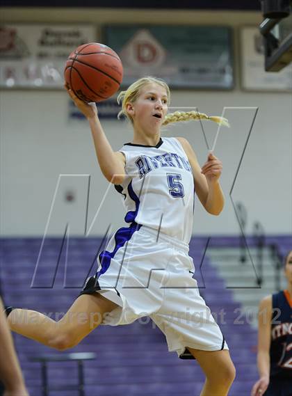 Thumbnail 3 in Mountain Crest @ Riverton photogallery.